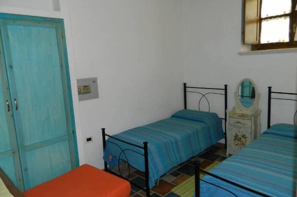 Foto 5 von 25: Haus Mit Veranda In Wenigen Schritten Vom Meer Entfernt