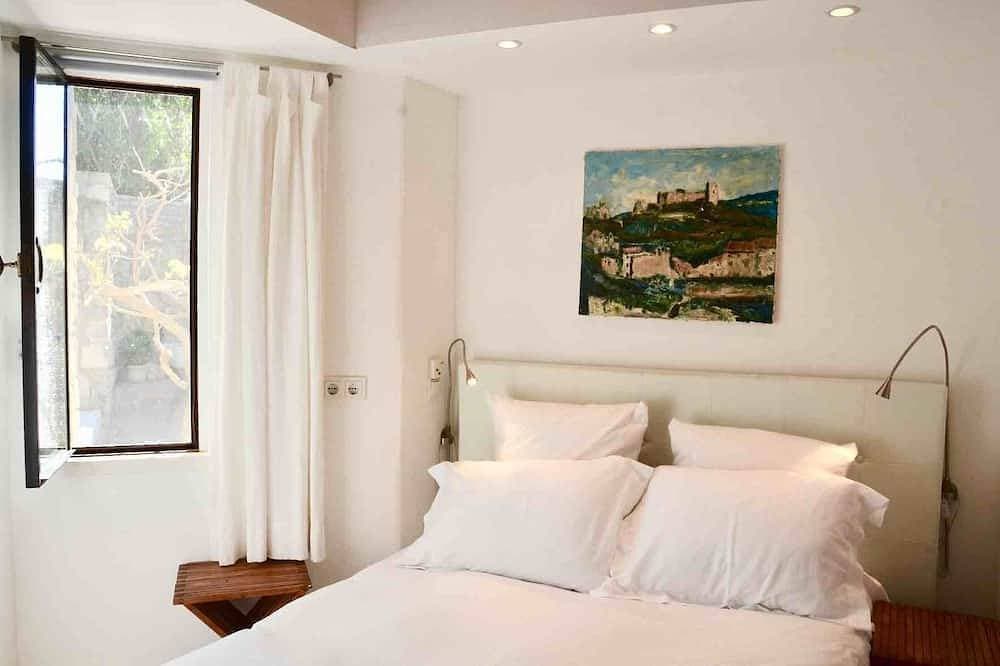 Foto 3 von 30: Haus Oliviers 5 *****beheiztes Schwimmbad Kingsize-Bett Klimaanlage Luxus