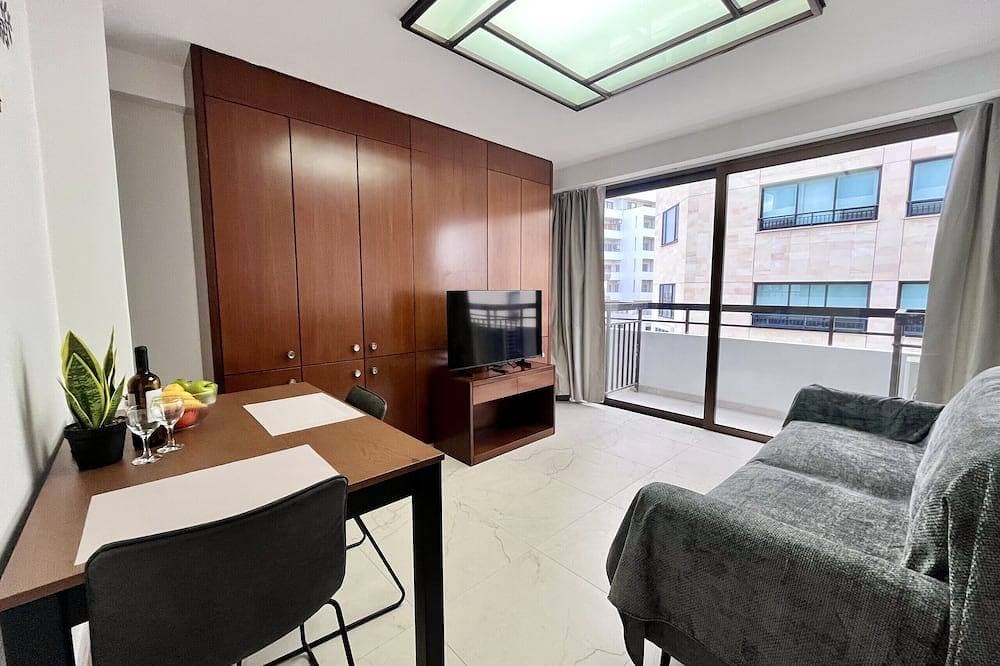 Stay Finikoudes Nest 2 1