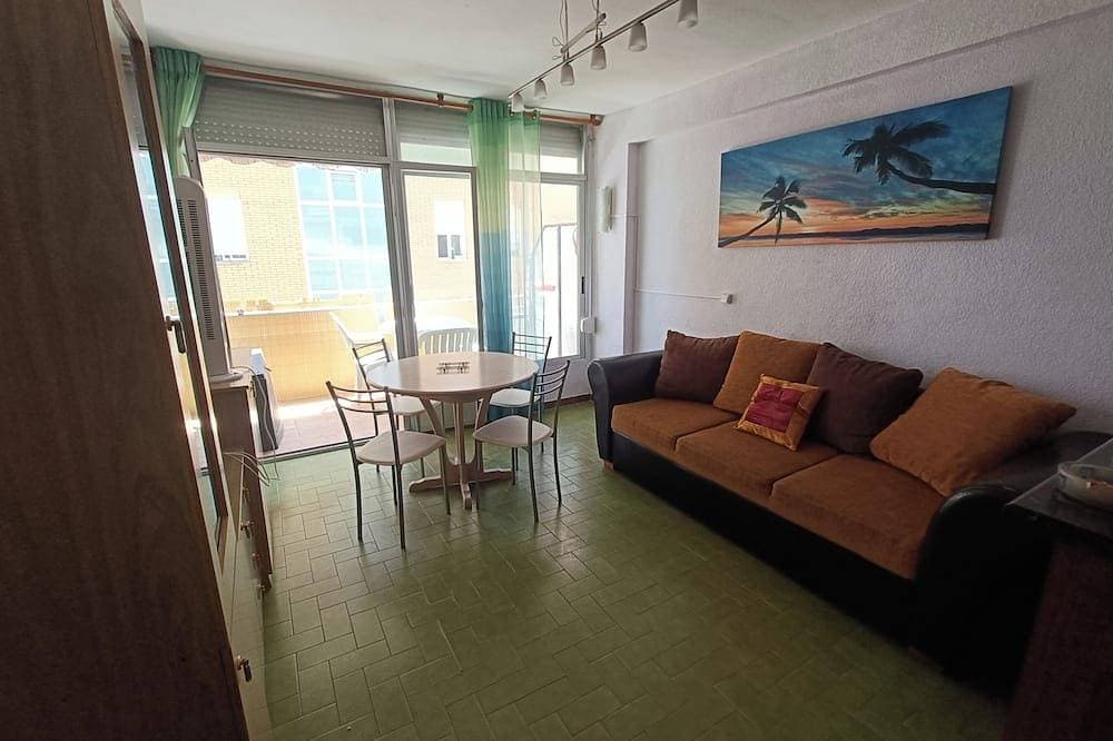 Foto 5 von 11: In Salou, Capellans beach apartment. Ideally located.