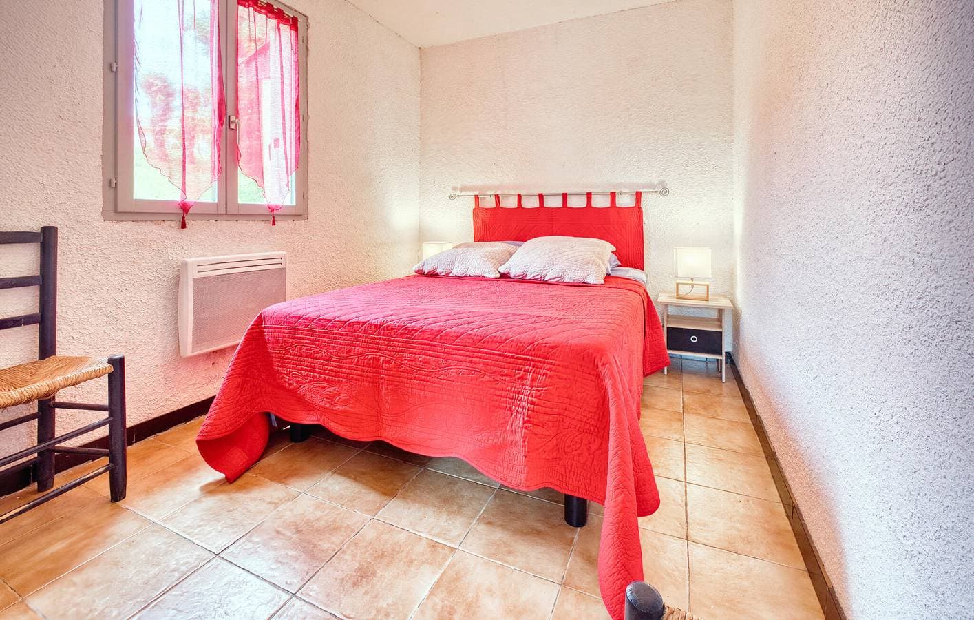 Foto 8 von 28: Gemütliche Wohnung mit Pool und Garten bei Saint-Crépin-et-Carlucet