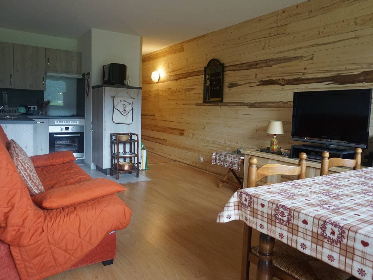 Renovierte Wohnung mit Balkon, Parkplatz und WLAN, nahe den Pisten - Méaudre 1