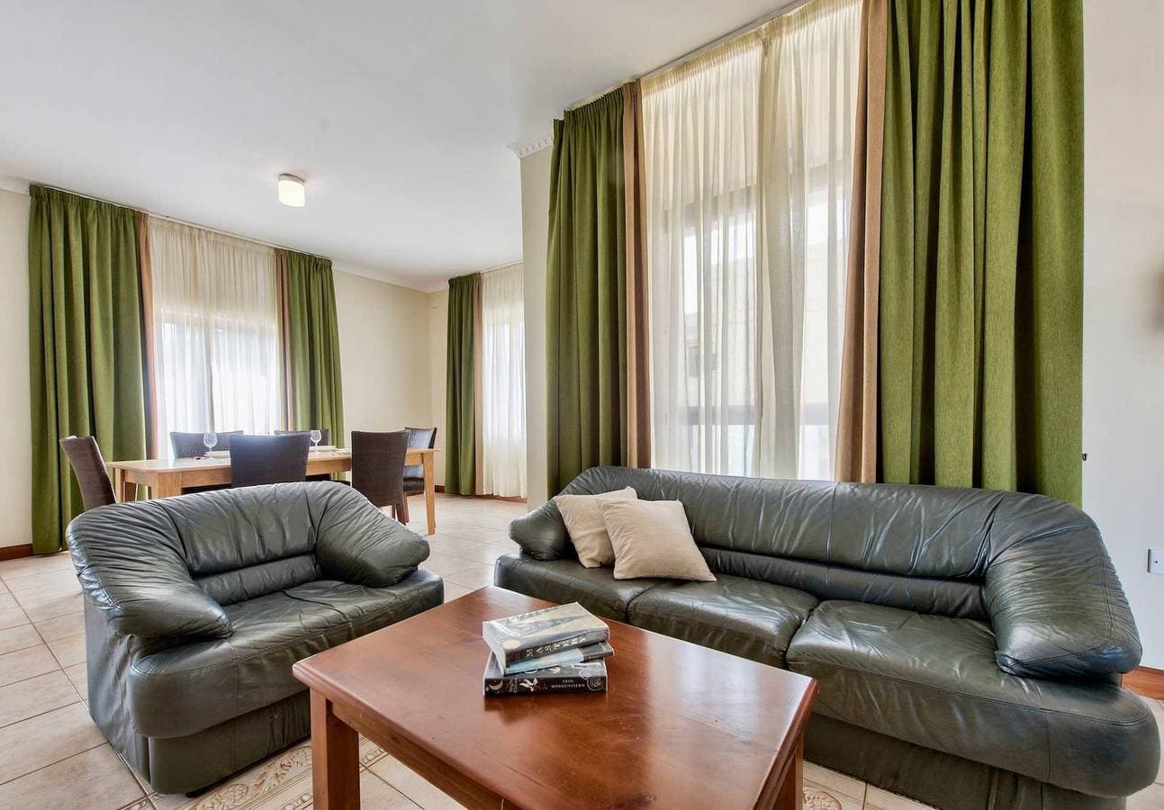 Foto 9 von 25: Villa für 6 Personen mit Pool