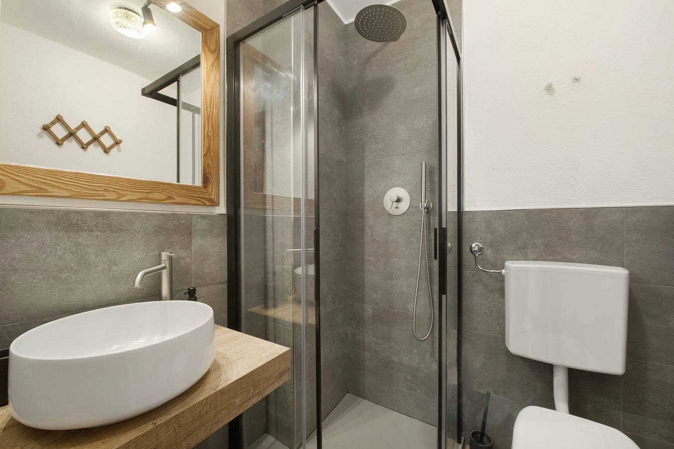 Foto 5 von 12: Ferienwohnung 'Olga - La Roisette' mit Bergblick