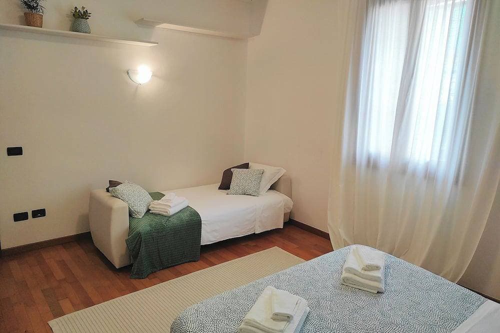 Foto 2 von 12: 5 Beds - Garden - Pvt Parking - Independent