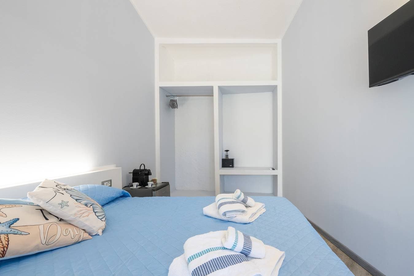 Foto 8 von 29: Mia Rooms: Doppelzimmer mit eigenem Bad