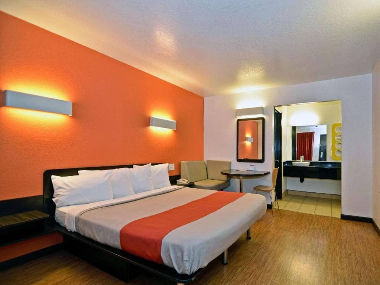 Geräumiges Kingsize-Bett | Rauchen 1