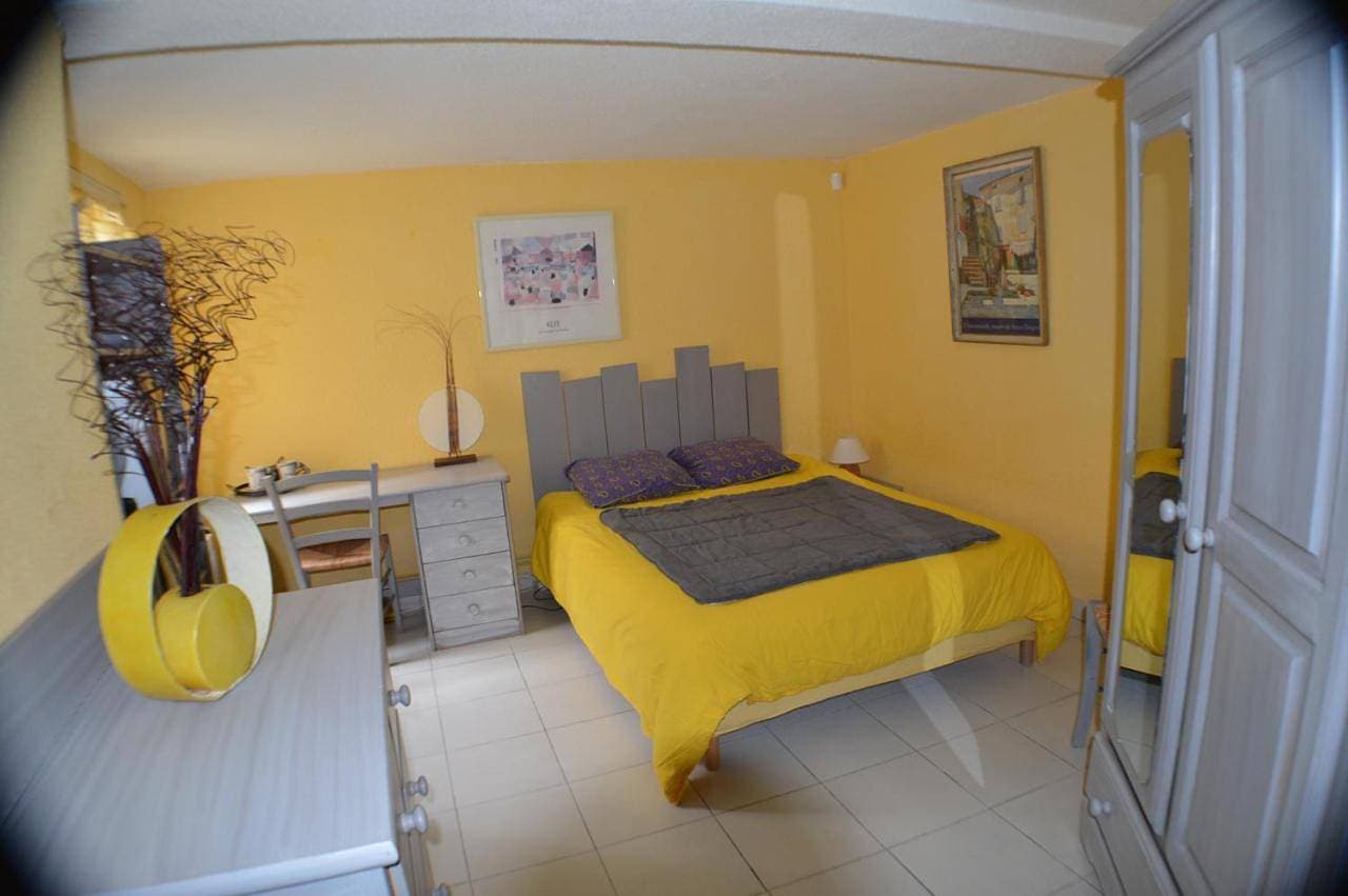 Foto 5 von 5: Double Room with Private Bathroom