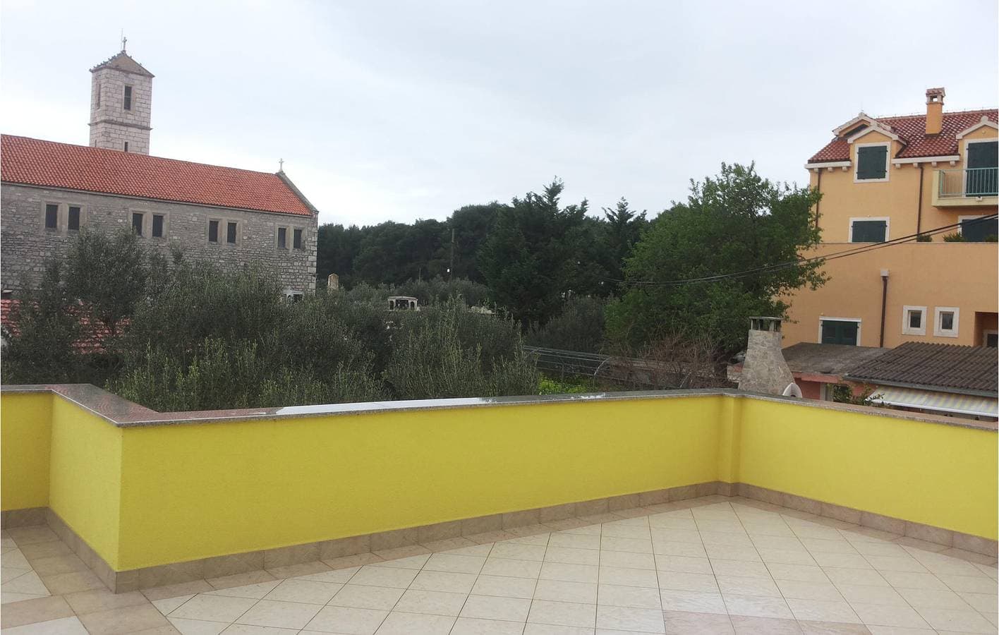Foto 7 von 18: Gemütliche Ferienwohnung mit Terrasse, Küche und 1,5 km zum Strand