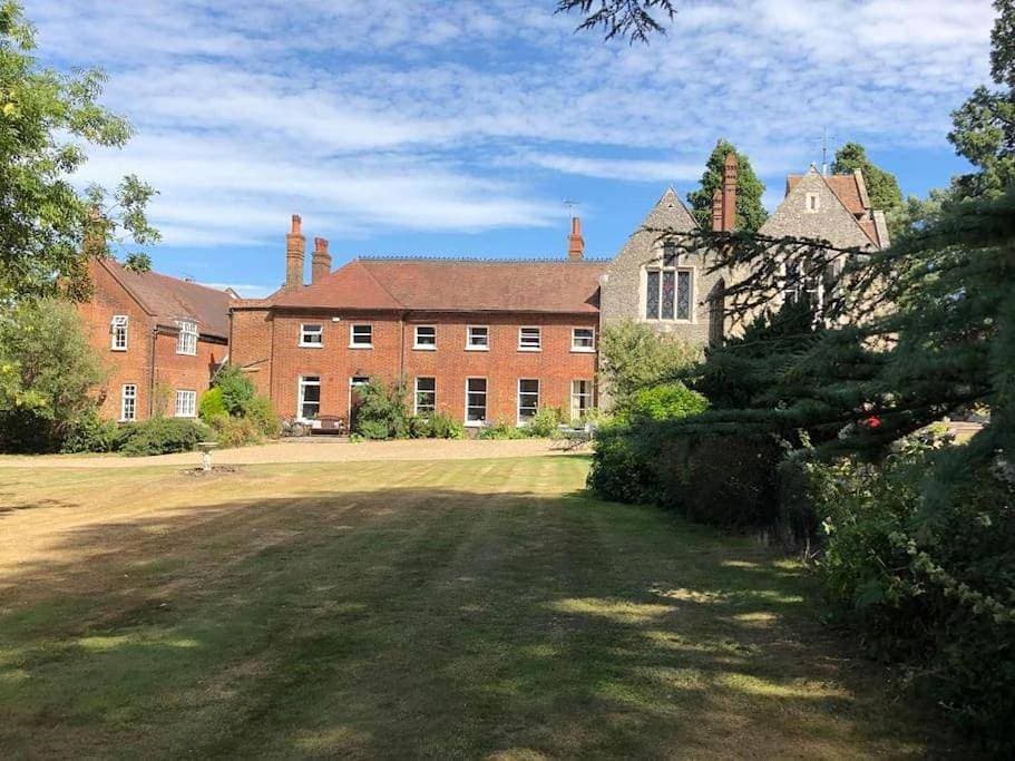 Historical Country Retreat with Modern Amenities 1