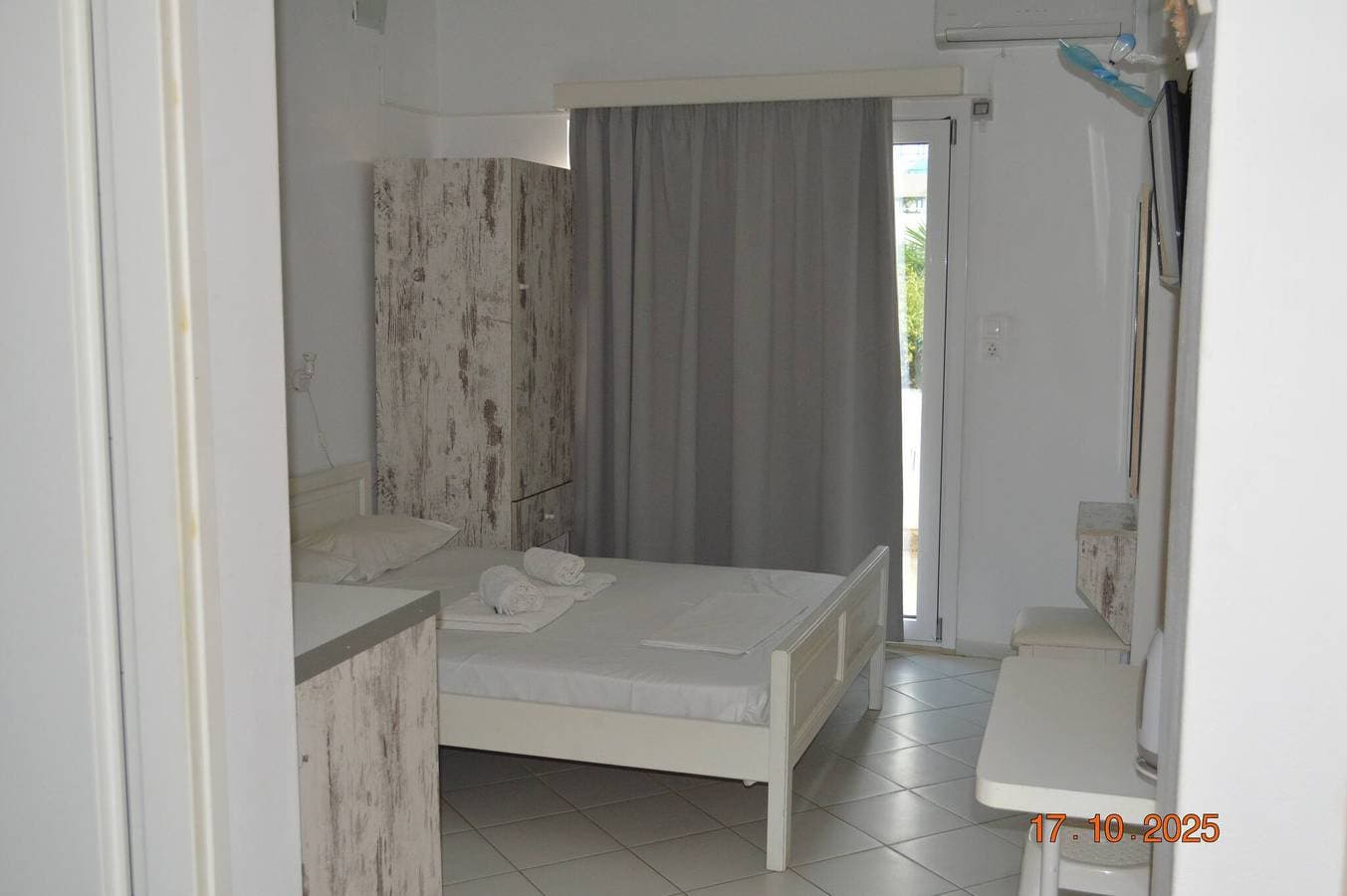 Foto 6 von 31: Kleines Studio mit Balkon, Pool und Strand in 100 m Entfernung