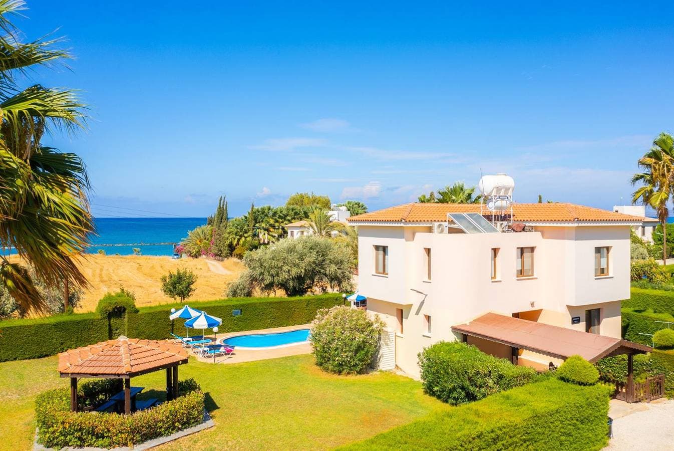 Foto 4 von 43: Villa für 7 Personen mit Terrasse