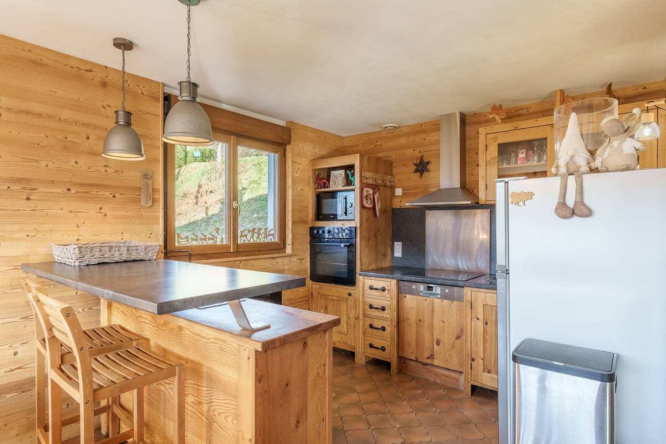 Foto 3 von 15: Chalet für 10 Personen mit Terrasse