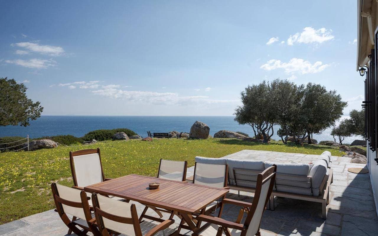 Foto 2 von 5: Villa with Sea View