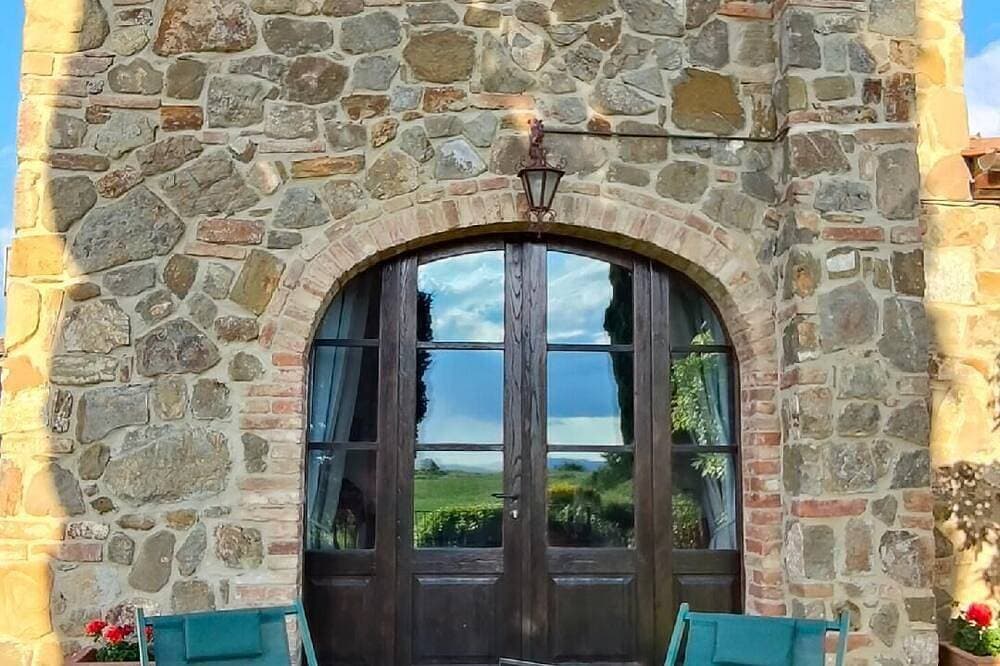 Foto 13 von 30: Passiontoscane : Haus mit privatem Pool, Wunderschöne Aussicht & totalem Komfort