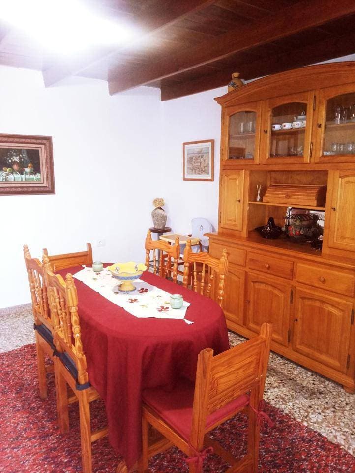 Foto 10 von 58: Three-Bedroom Chalet