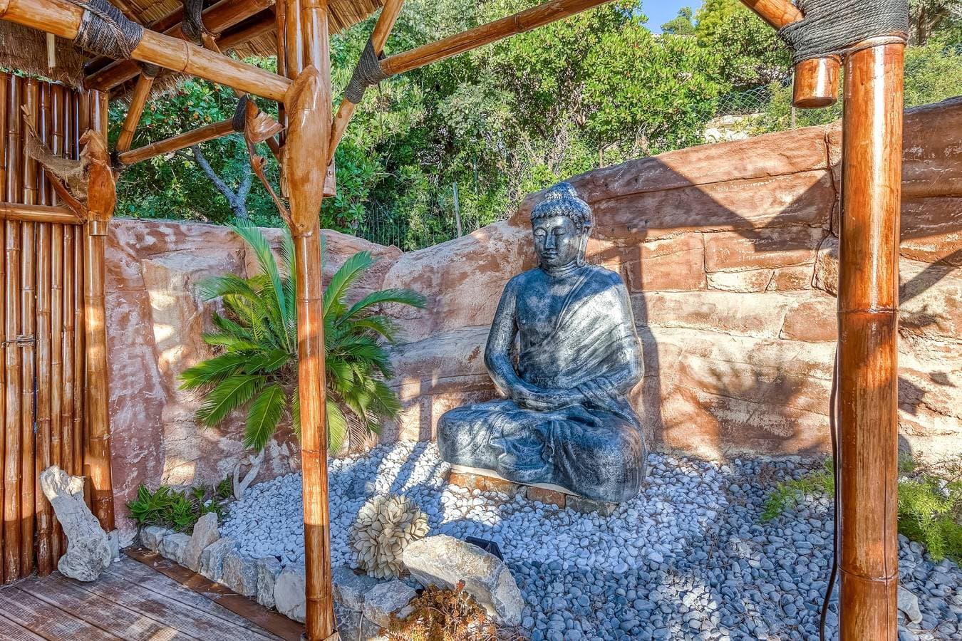 Foto 8 von 27: Enchanted Bird Mountain Villa mit Paradiesgarten und Gemeinschaftspool