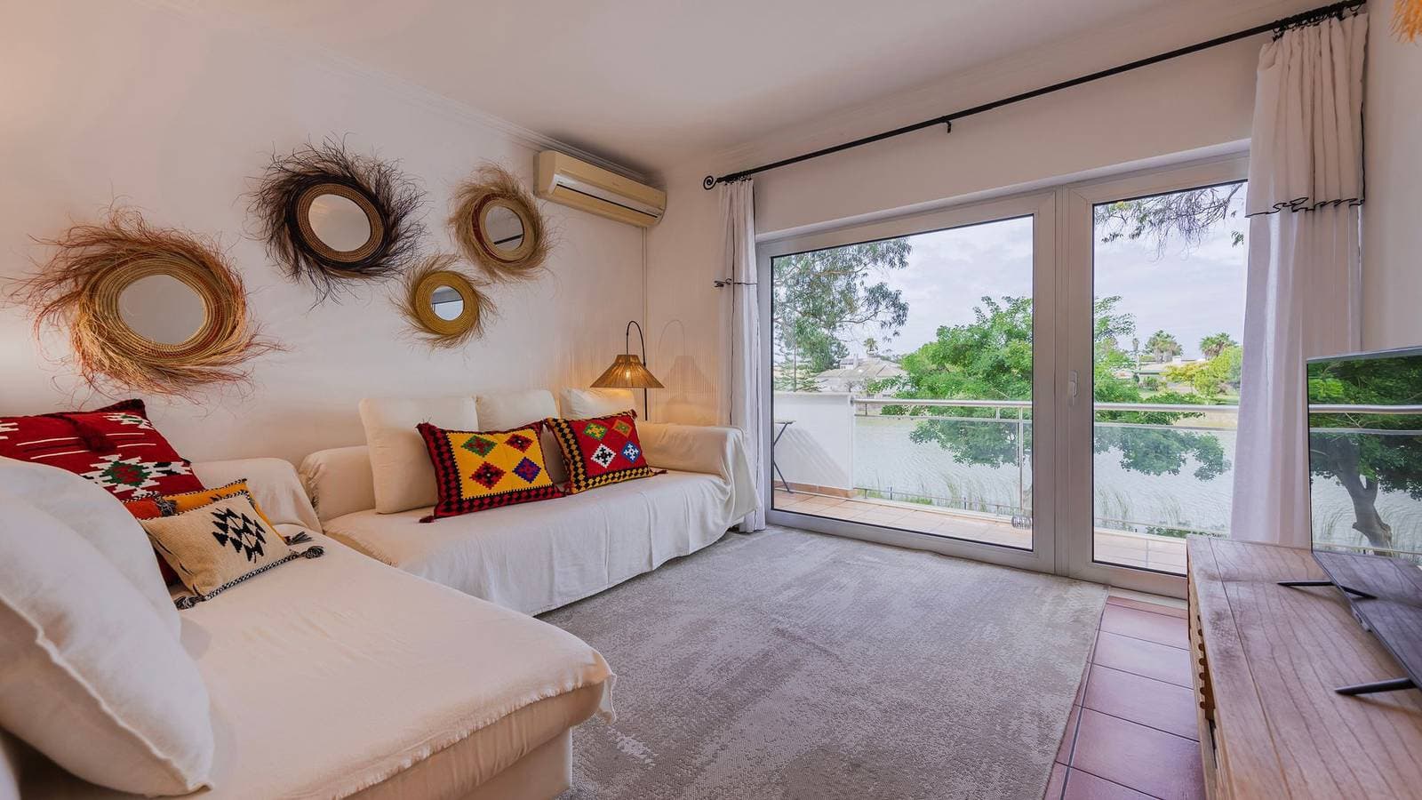 Foto 7 von 38: Ferienhaus für 6 Personen mit Pool