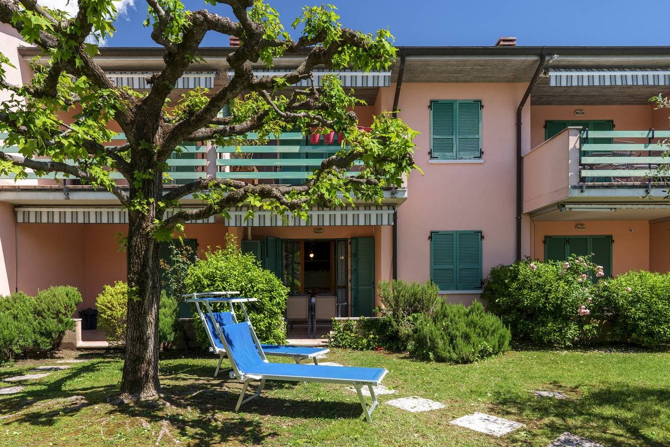 Foto 5 von 40: Regarda – Ortensia Zweizimmerwohnung  in Lazise mit Pool und Garten