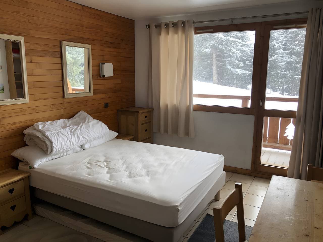 Foto 9 von 19: Apartment 'Ski In-out Courchevel 1650' mit Bergblick, Balkon und WLAN