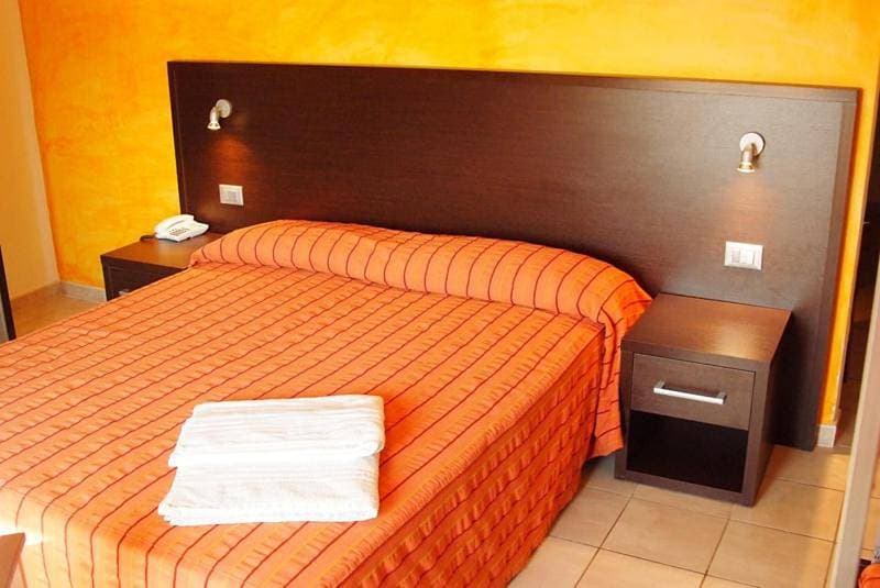Foto 6 von 8: Standard Double or Twin Room