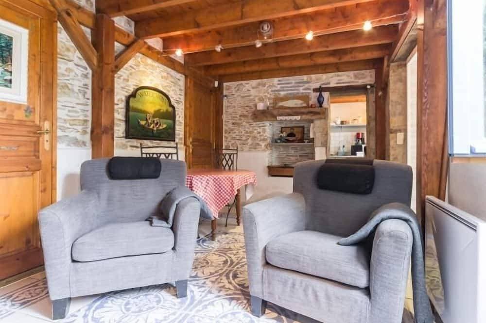 Foto 12 von 21: Ferienhaus am See mit eingezäuntem Garten, Kamin und WLAN in Joué-sur-Erdre