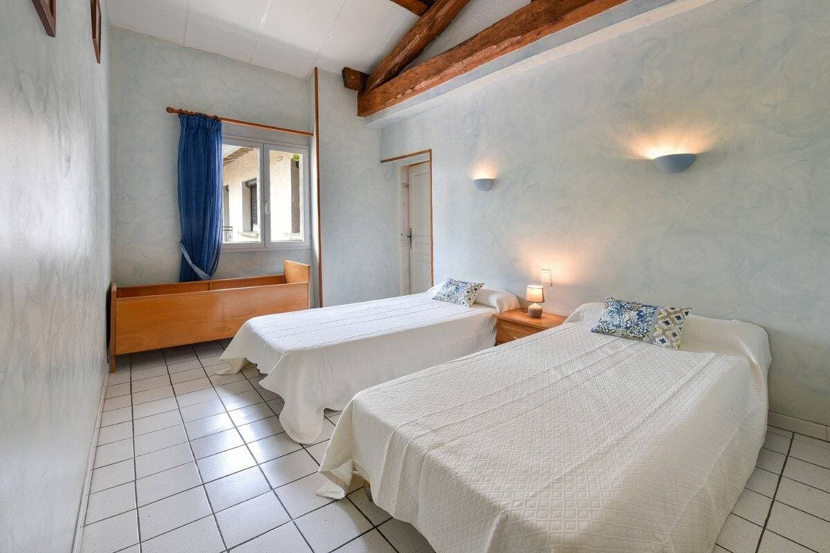 Foto 9 von 13: Ferienhaus für 4 Personen mit Pool