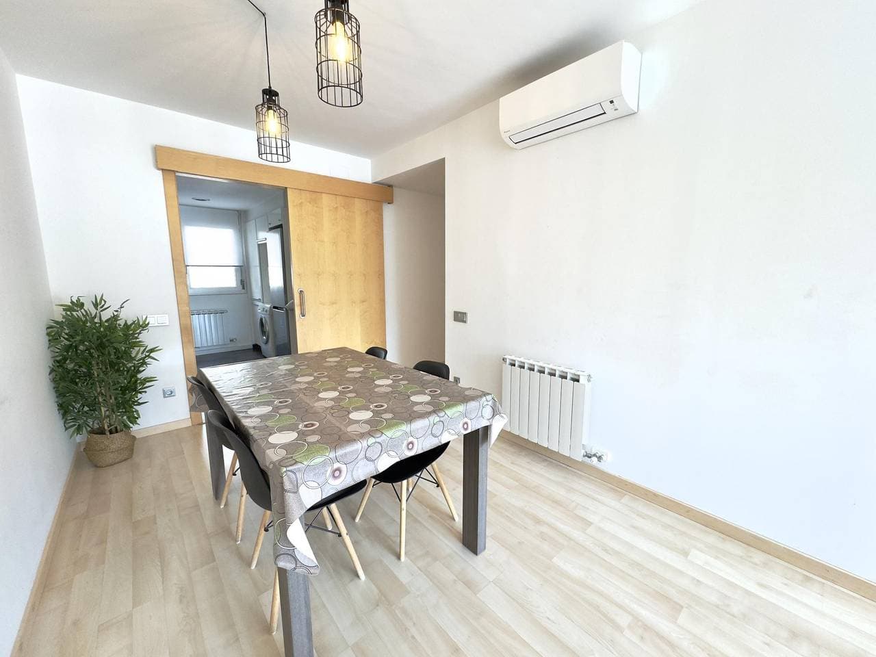 Foto 7 von 23: Ferienwohnung für 4 Personen mit Balkon/Terrasse