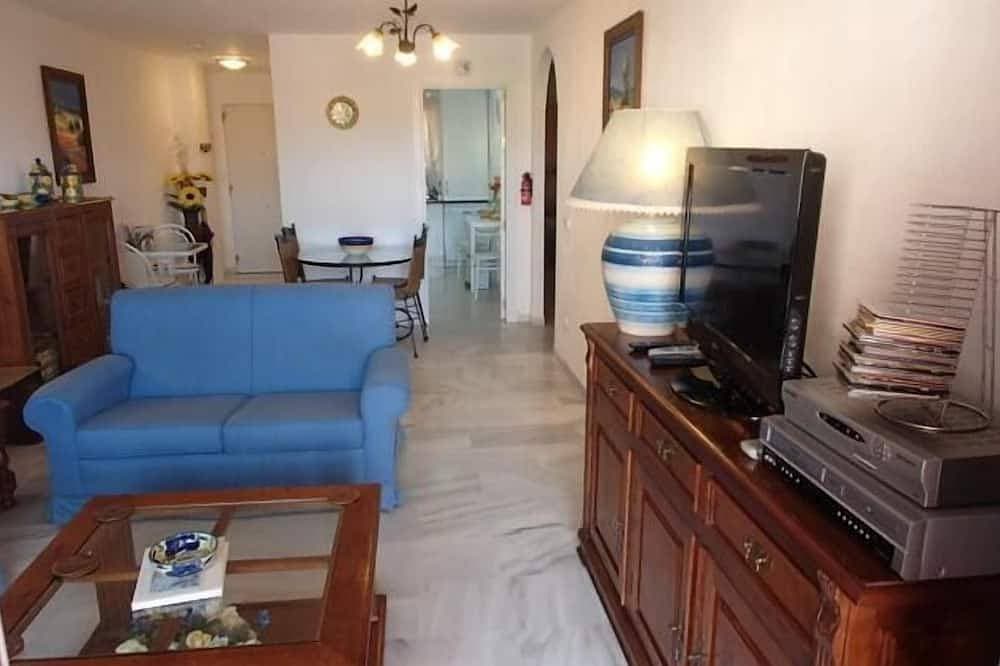 Foto 8 von 29: Marbella 2 Bed 2 Bath Luxury Apartment near Cabopino