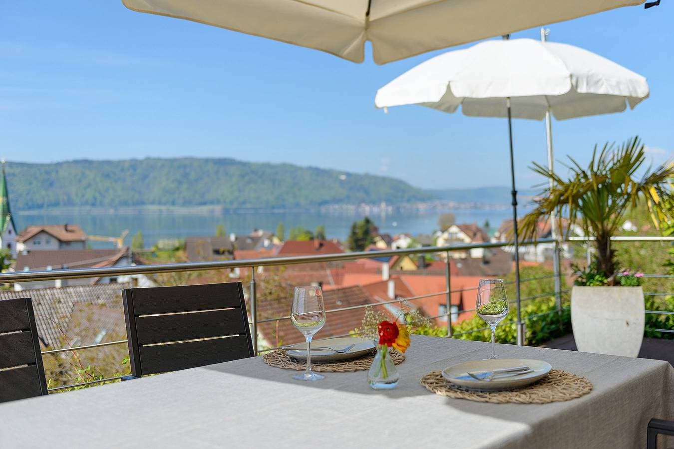 Foto 6 von 37: Premium Apartment - Über den Dächern von Sipplingen - mit Panorama Seeblick und privater Terrasse
