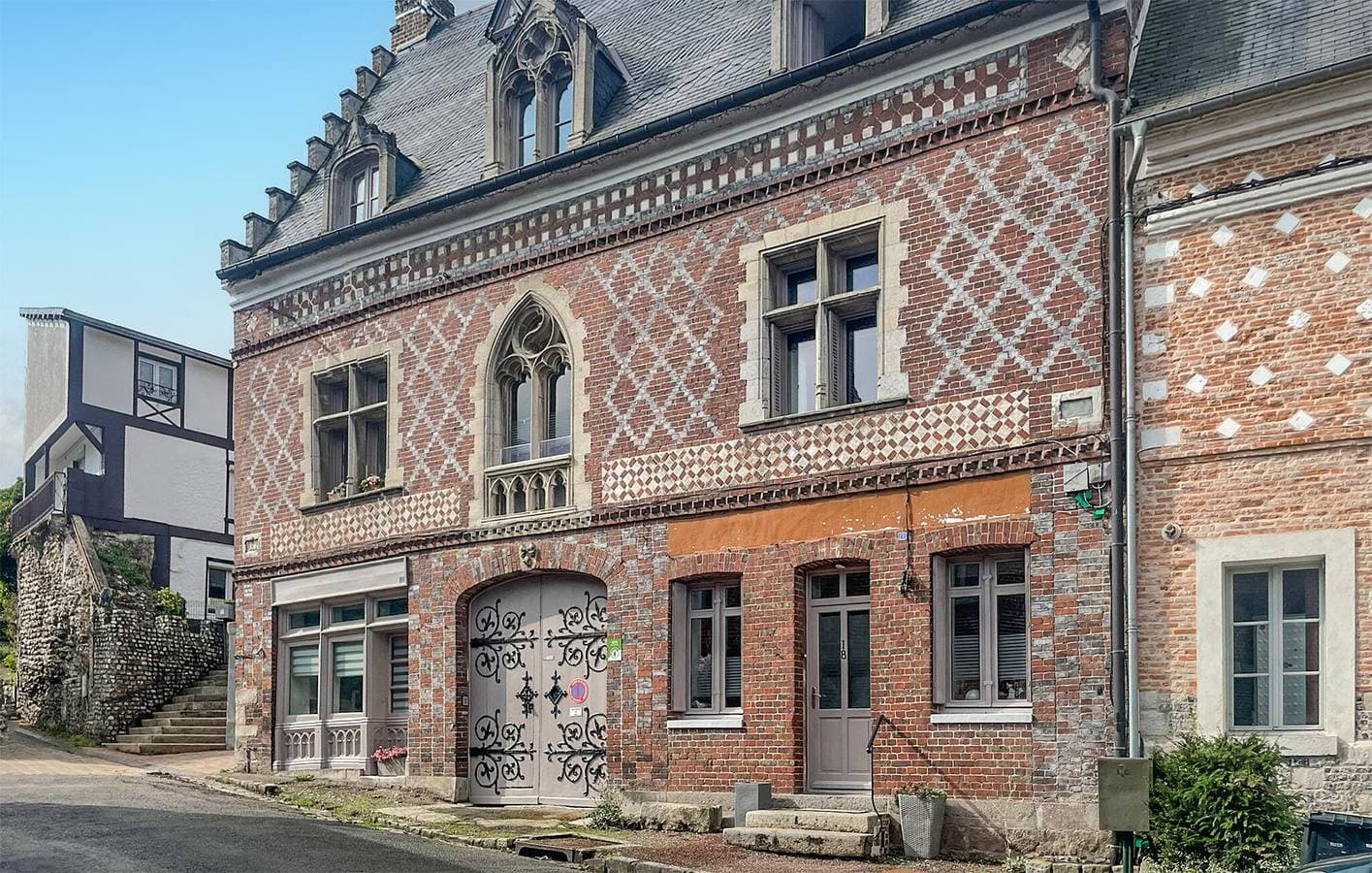 Gemütliches Apartment mit Flussblick, WiFi & Parkplatz 1