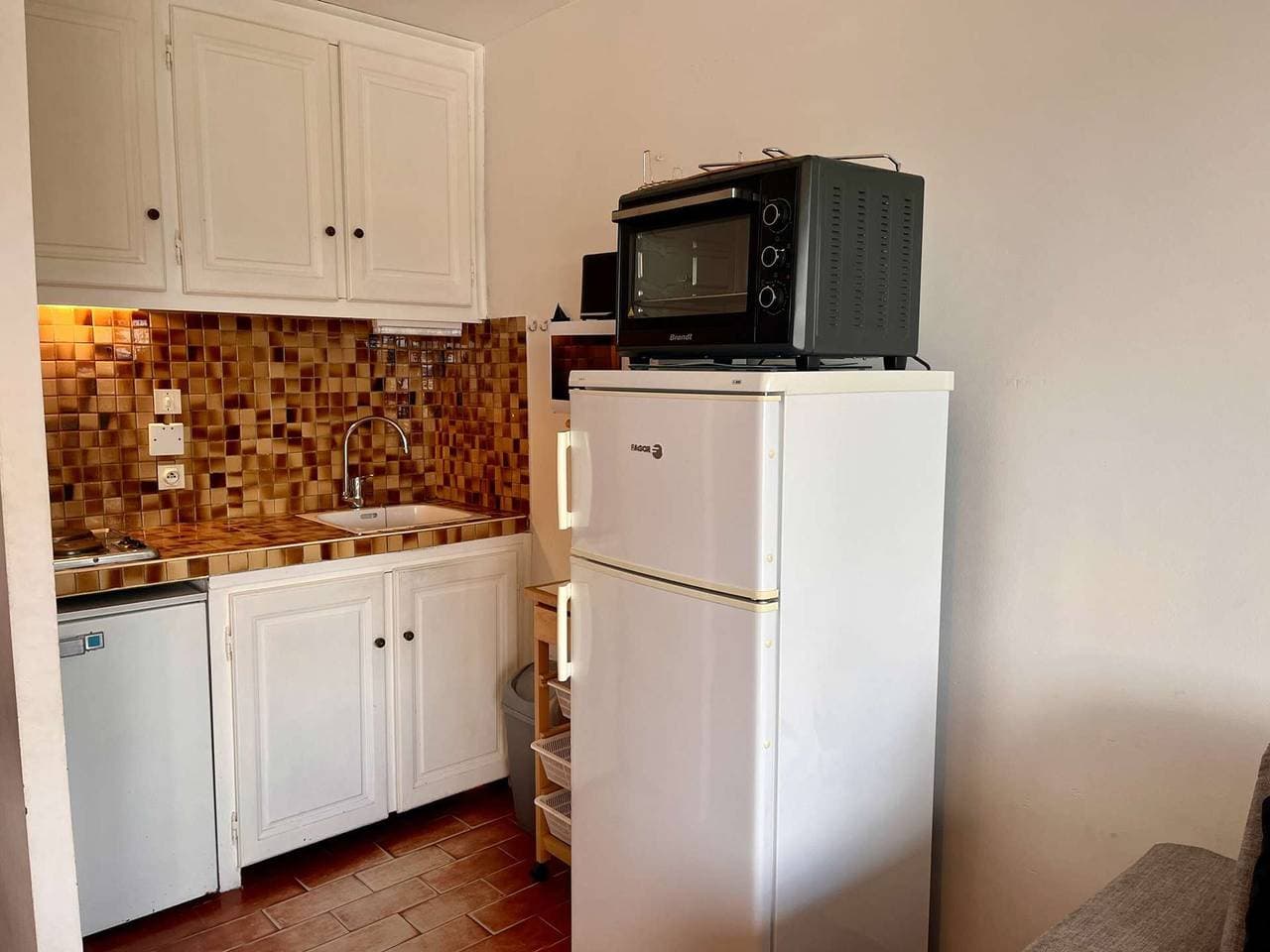 Foto 5 von 16: Meerblick-Studio in Cavalaire mit Klimaanlage und Parkplatz