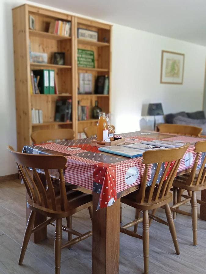 Foto 4 von 14: Three-Bedroom House