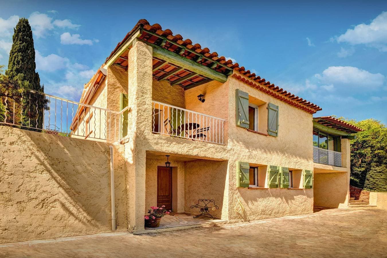 Foto 4 von 24: Enjoy village life, great views and a sunny private pool - Ovo Network