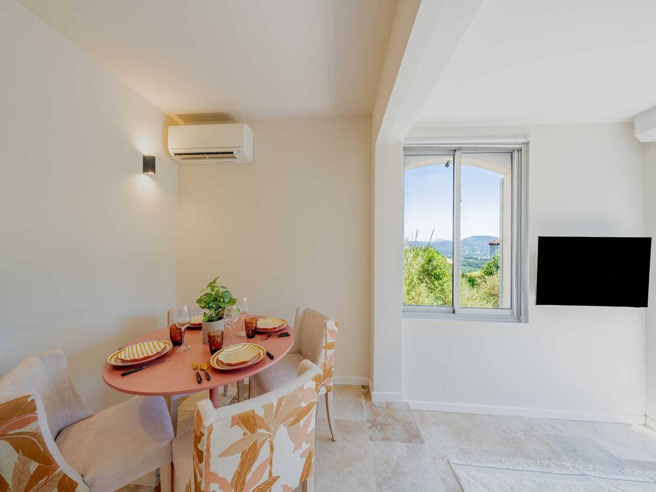 Modernes Haus mit Klimaanlage und Pool, 1 Schlafzimmer/2 Bäder - Cogolin 1