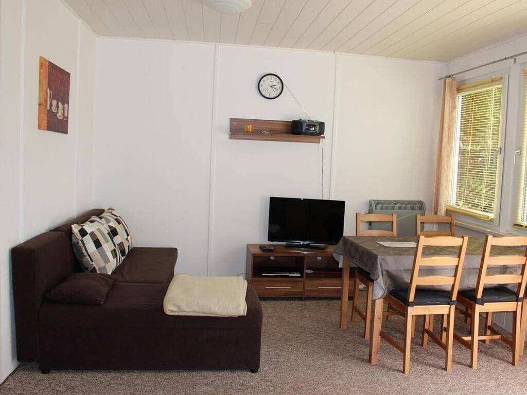 Foto 2 von 8: Two-Bedroom Apartment