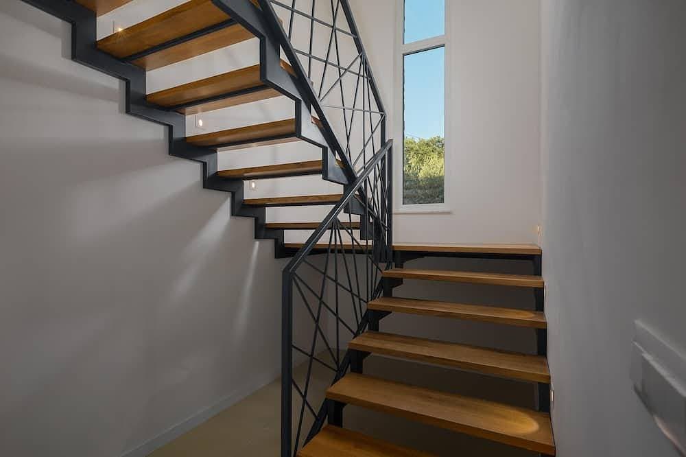 Foto 11 von 30: Luxurious home in Marasi