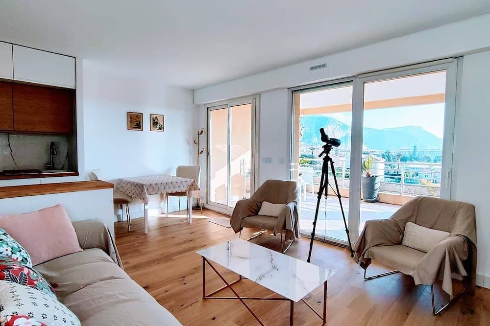 Foto 13 von 30: Large terrace with sea view - parking, air conditioning, direct beach access...