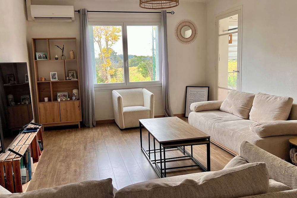 Last-minute withdrawal – Family home in La Garde, near the beaches 1