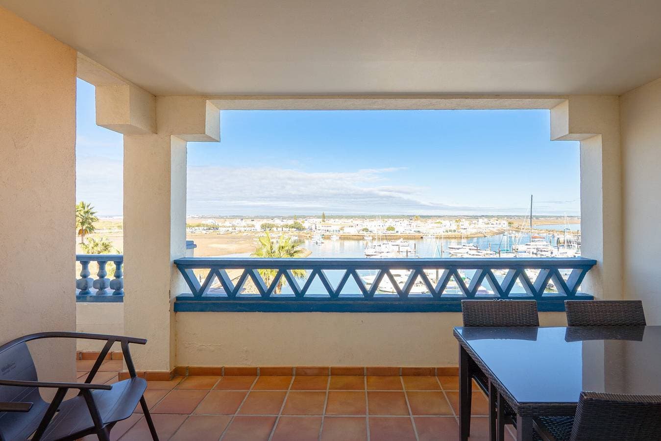 Foto 3 von 41: Apartment 'Vista Marina de Isla Canela' mit Gemeinschaftspool und WLAN
