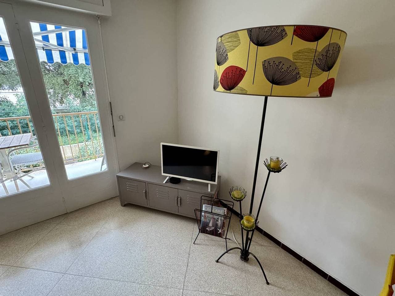 Foto 5 von 16: Klimatisierte 2-Zimmer-Wohnung nahe Stadtzentrum mit WLAN, Balkon & Parkplatz