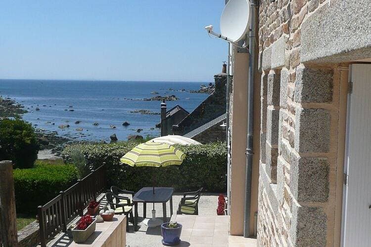 Haus in Bretagne mit Meerblick 1