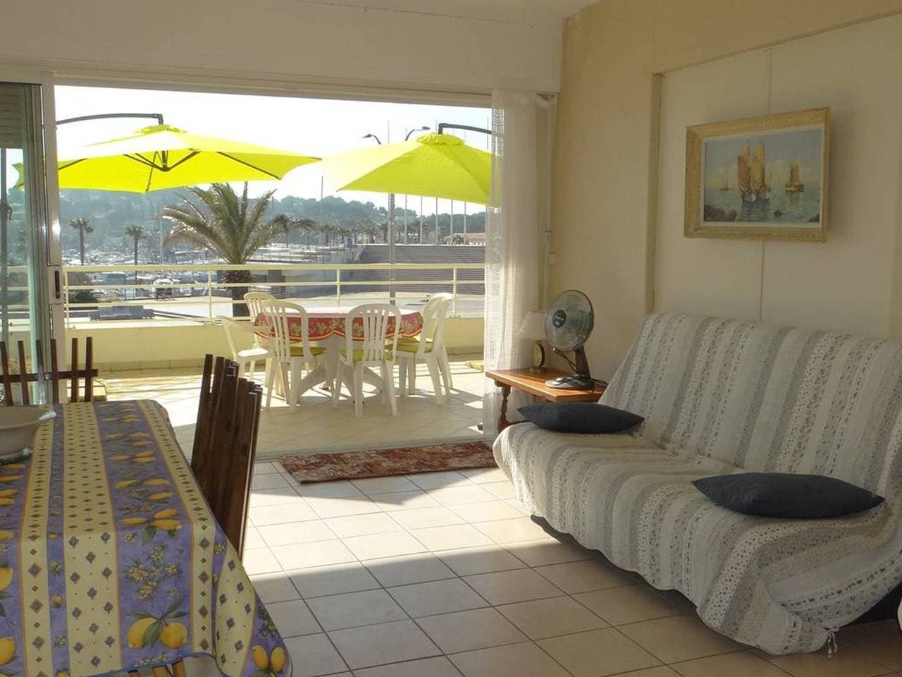 Foto 7 von 17: Große 3-Zimmer-Wohnung mit Terrasse und Pool in Cavalaire-sur-Mer