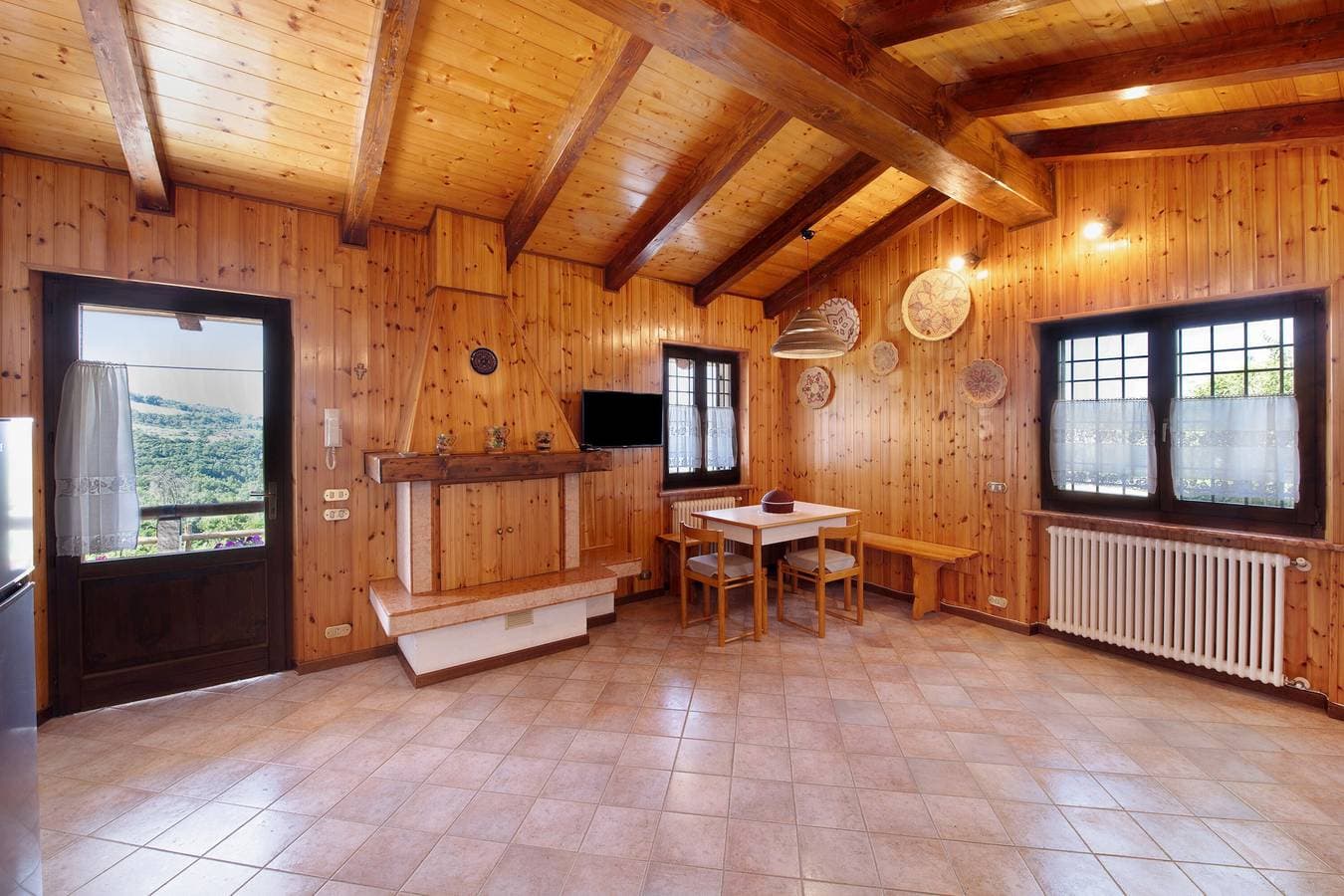Foto 6 von 30: Ferienhaus 'Delle Delizie' mit Seeblick, privatem Garten und Klimaanlage