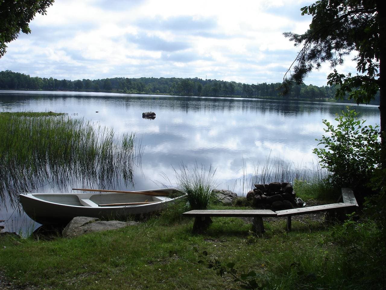Foto 9 von 12: Ferienhaus direkt am Loka-See mit eigenem Boot