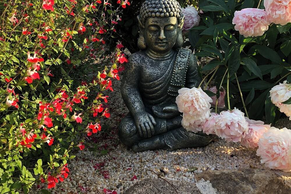 Foto 11 von 23: A comfortable and quiet gîte with private pool, wellness massages 🌺