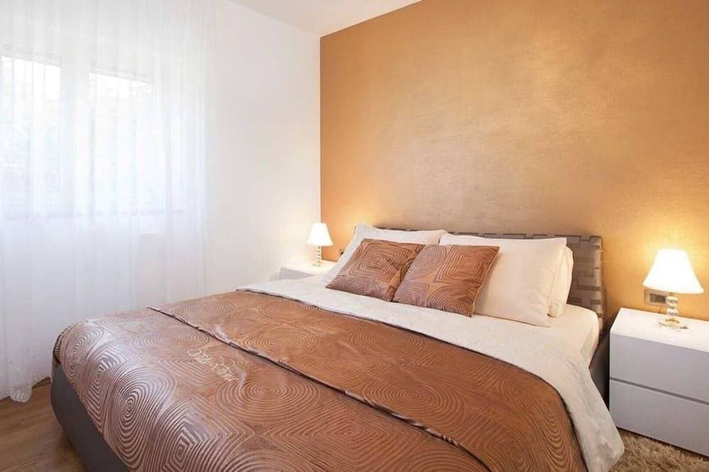 Foto 3 von 26: Charmante Villa Diora mit Swimmingpool und Wellnessbereich