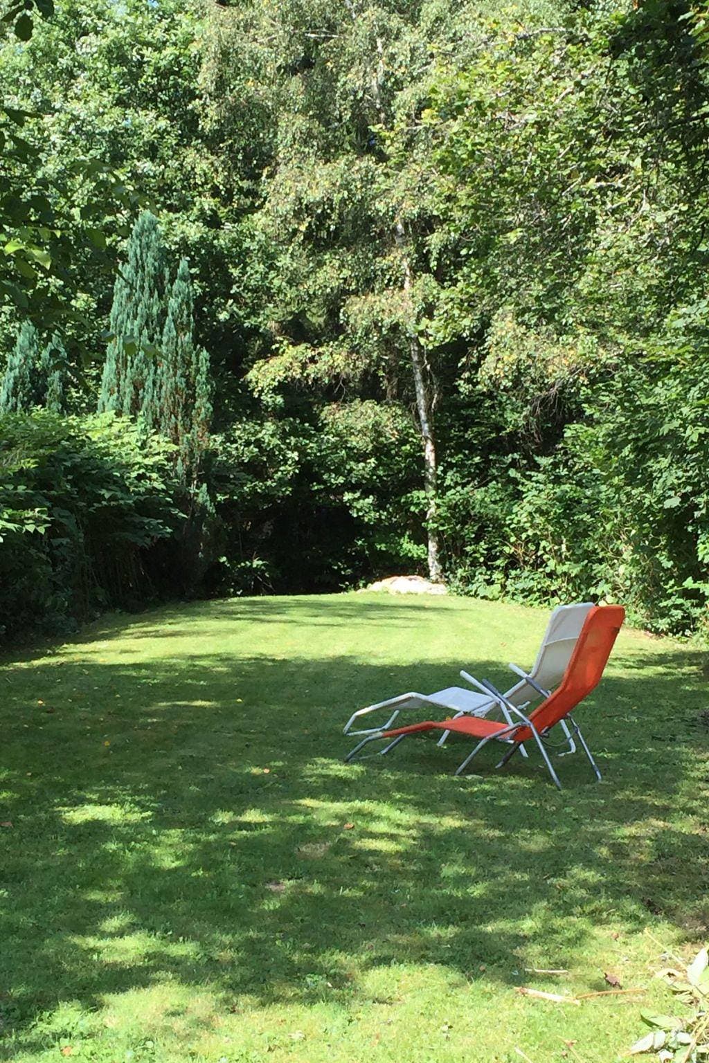 Foto 3 von 25: Mit viel Platz, Charme und eingezäunten Garten