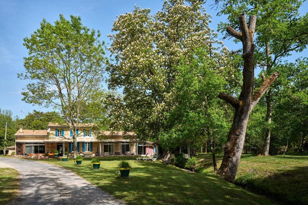 Demeure de charme 250 m2 - 5 suites- Parc arboré 4500 m2 1