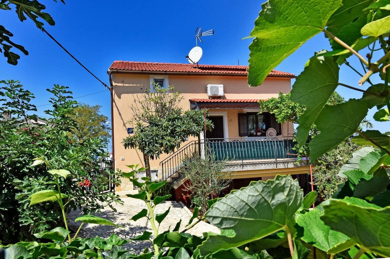 Foto 8 von 23: Studio Ferienwohnung mit Balkon